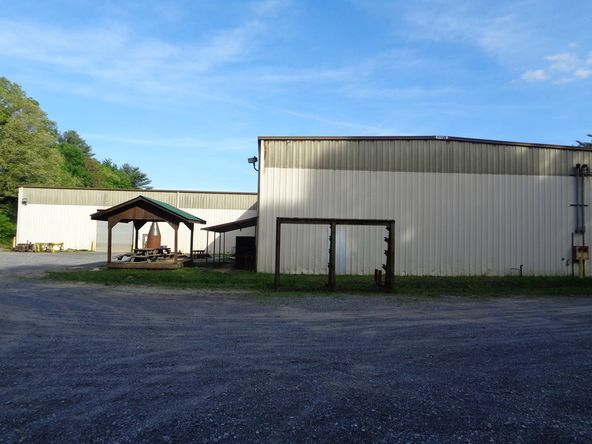 157 Willis Ave, Crab Orchard, WV 25827